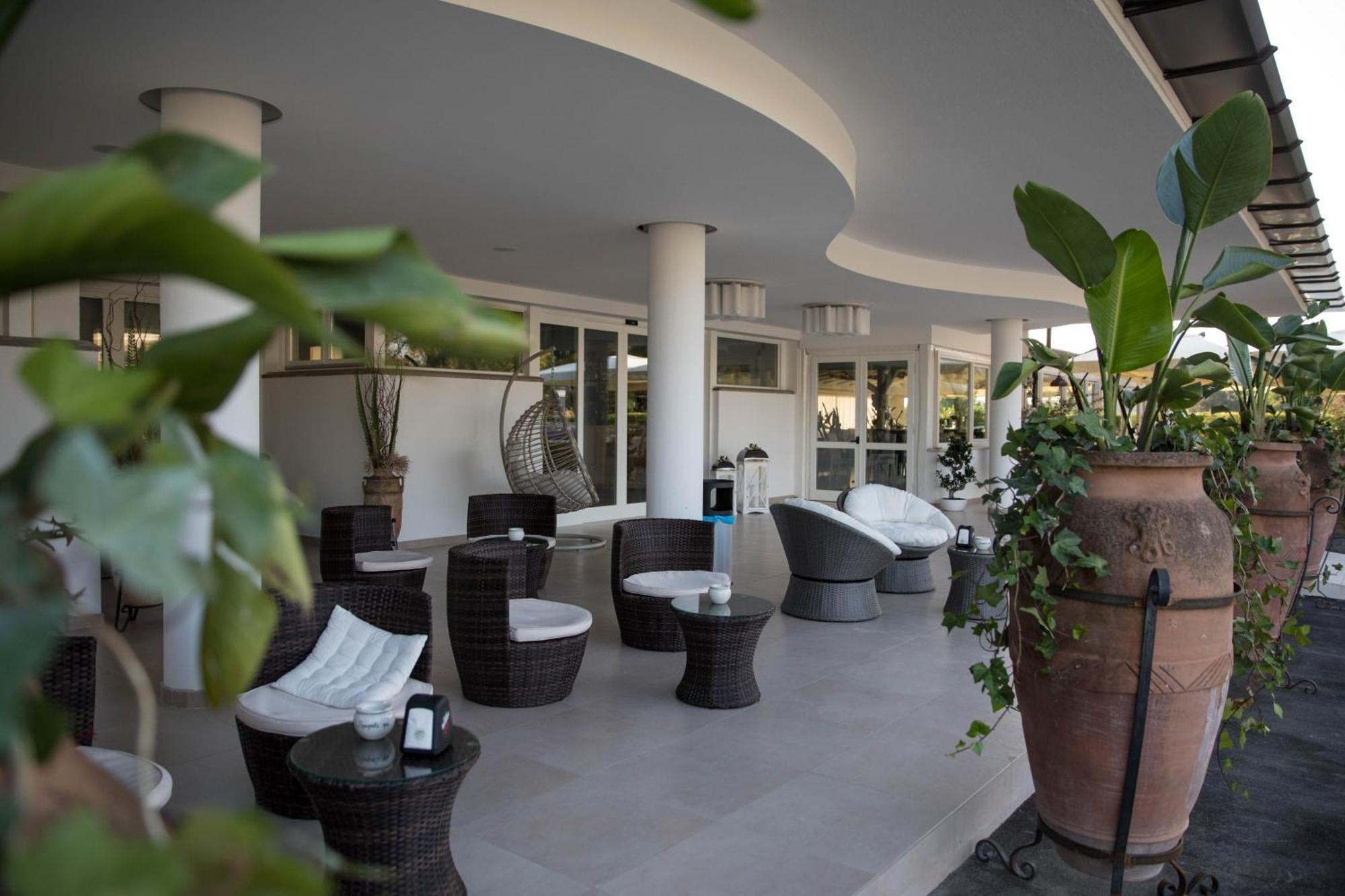 Love & Fama Hotel Sabaudia Exteriér fotografie